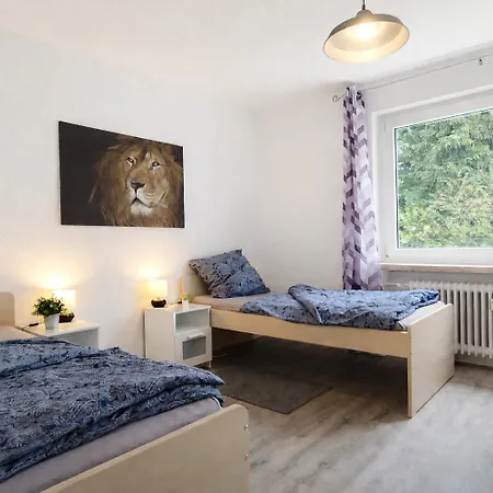 Geraeumige Mit Balkon In Apartamento Bielefeld
