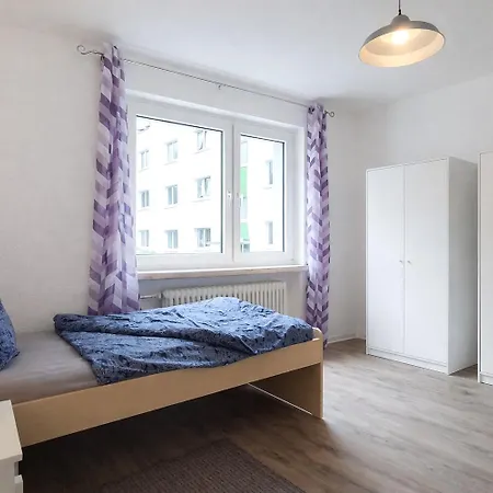 Geraeumige Mit Balkon In * Bielefeld