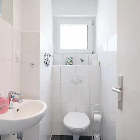 Geraeumige Mit Balkon In Bielefeld