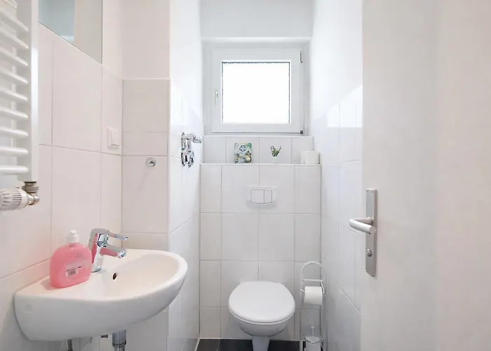 Geraeumige Mit Balkon In Bielefeld